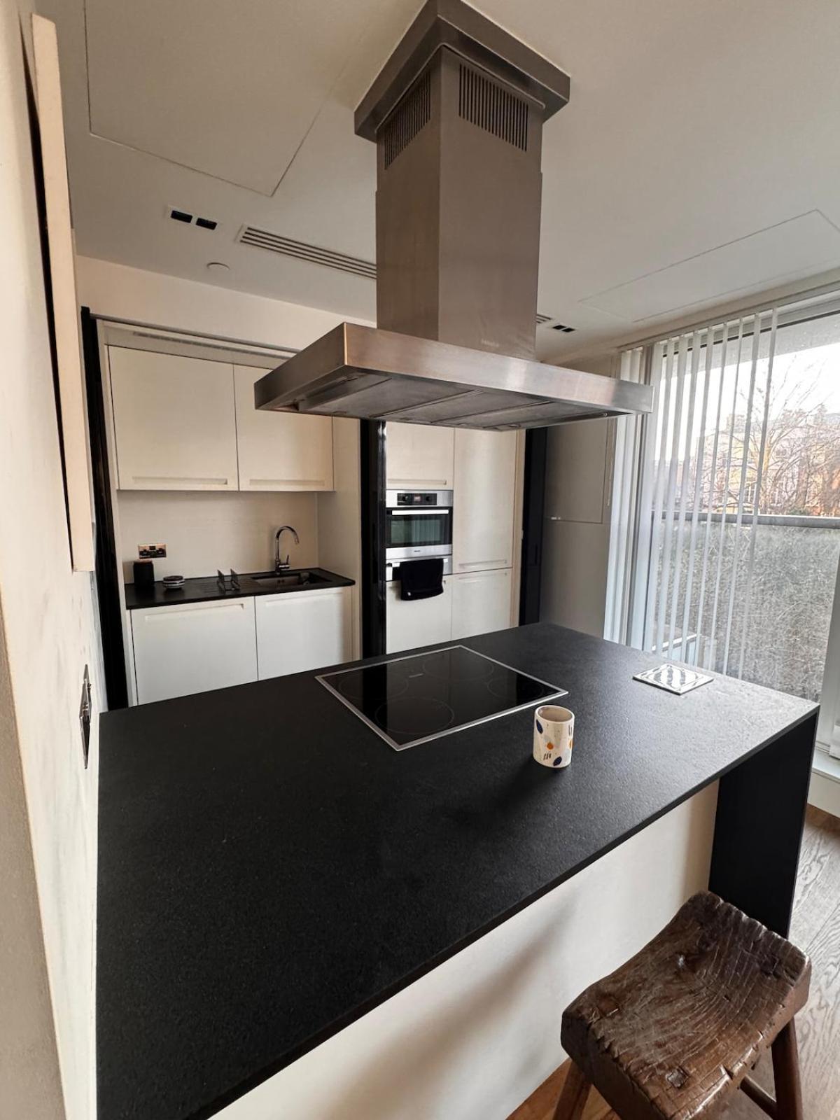 Apartamento Modern 1 Bedroom Luxury *